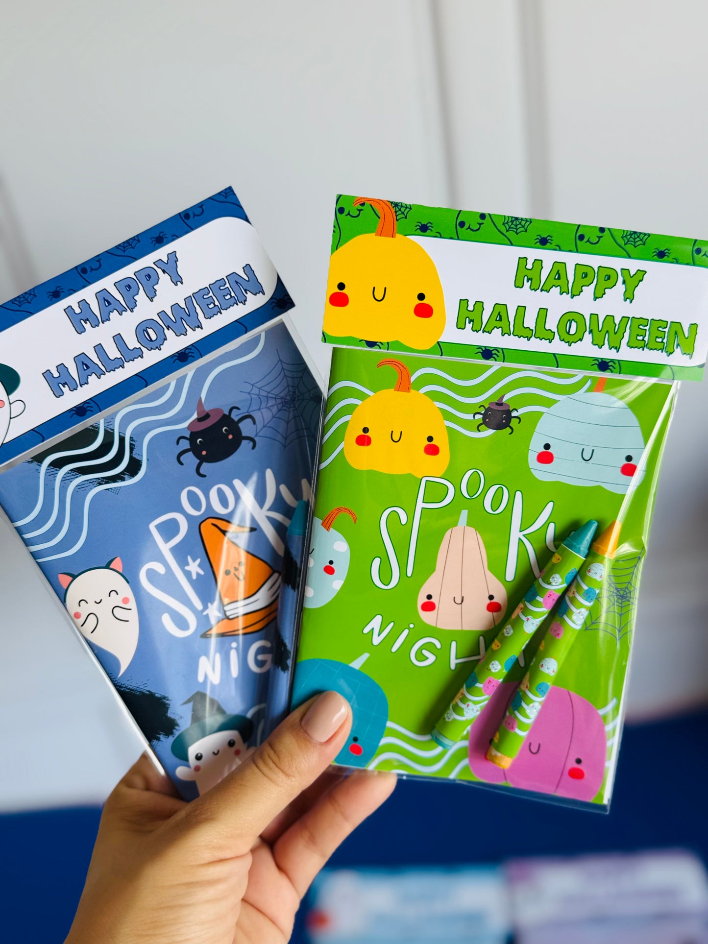 Activity Book Mini con 16 actividades y dibujos Halloween