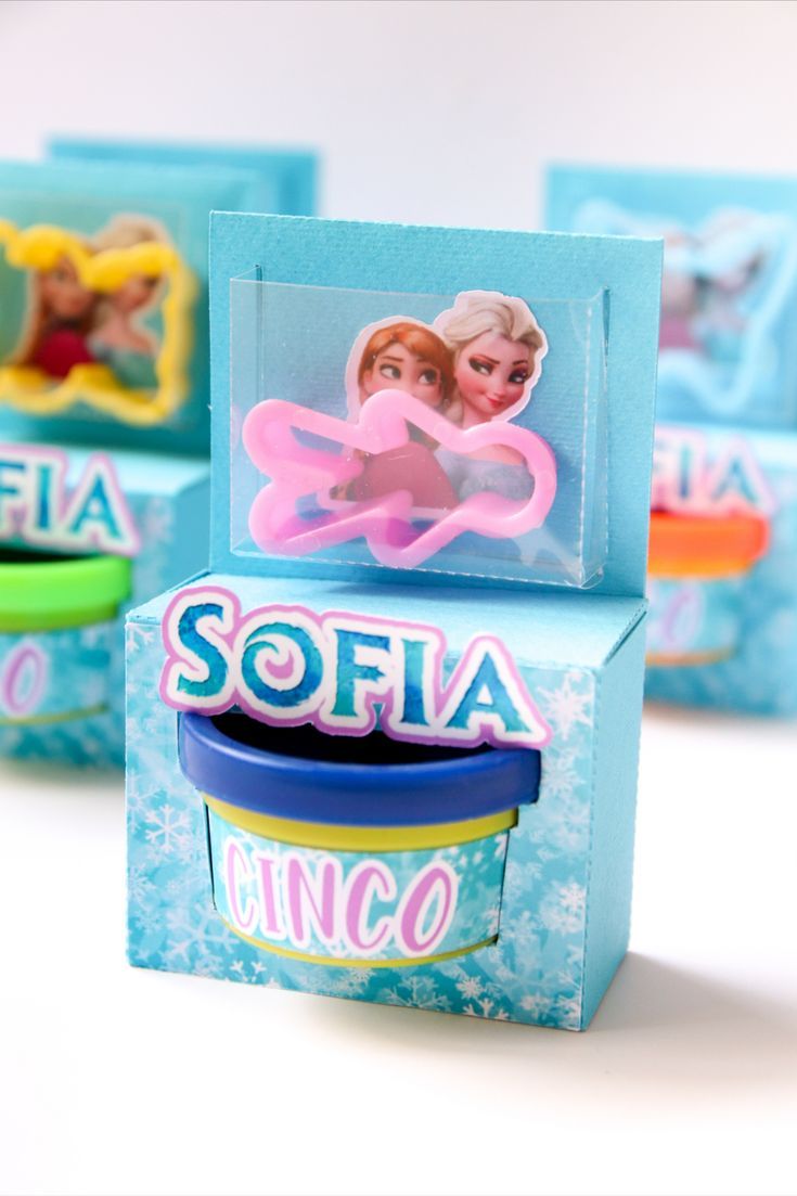 Plantilla de corte activity Box para plastilina Play Doh, disponible en formato SVG para cricut y Silhouette studio para Cameo.