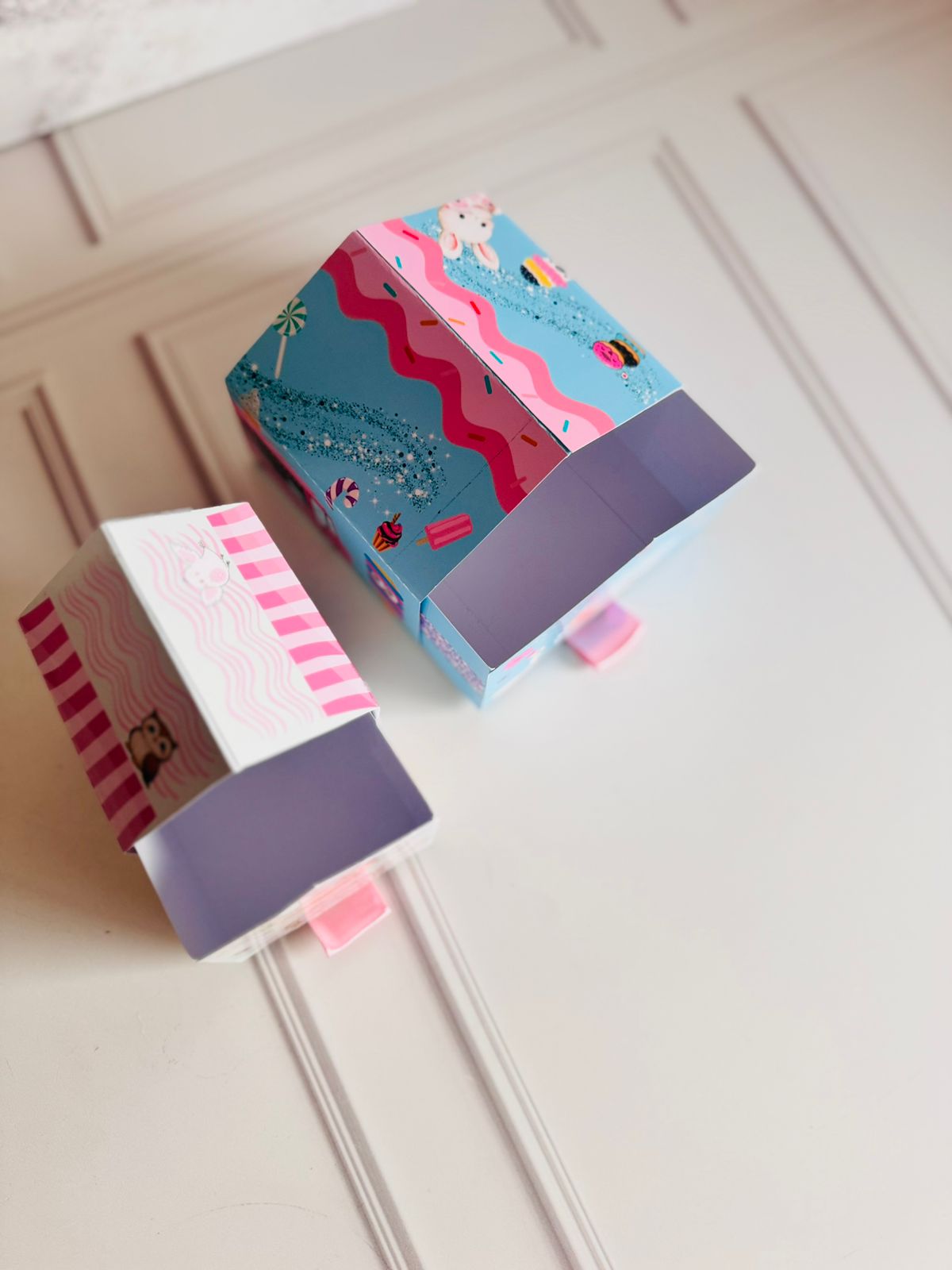 House Box editable en Canva